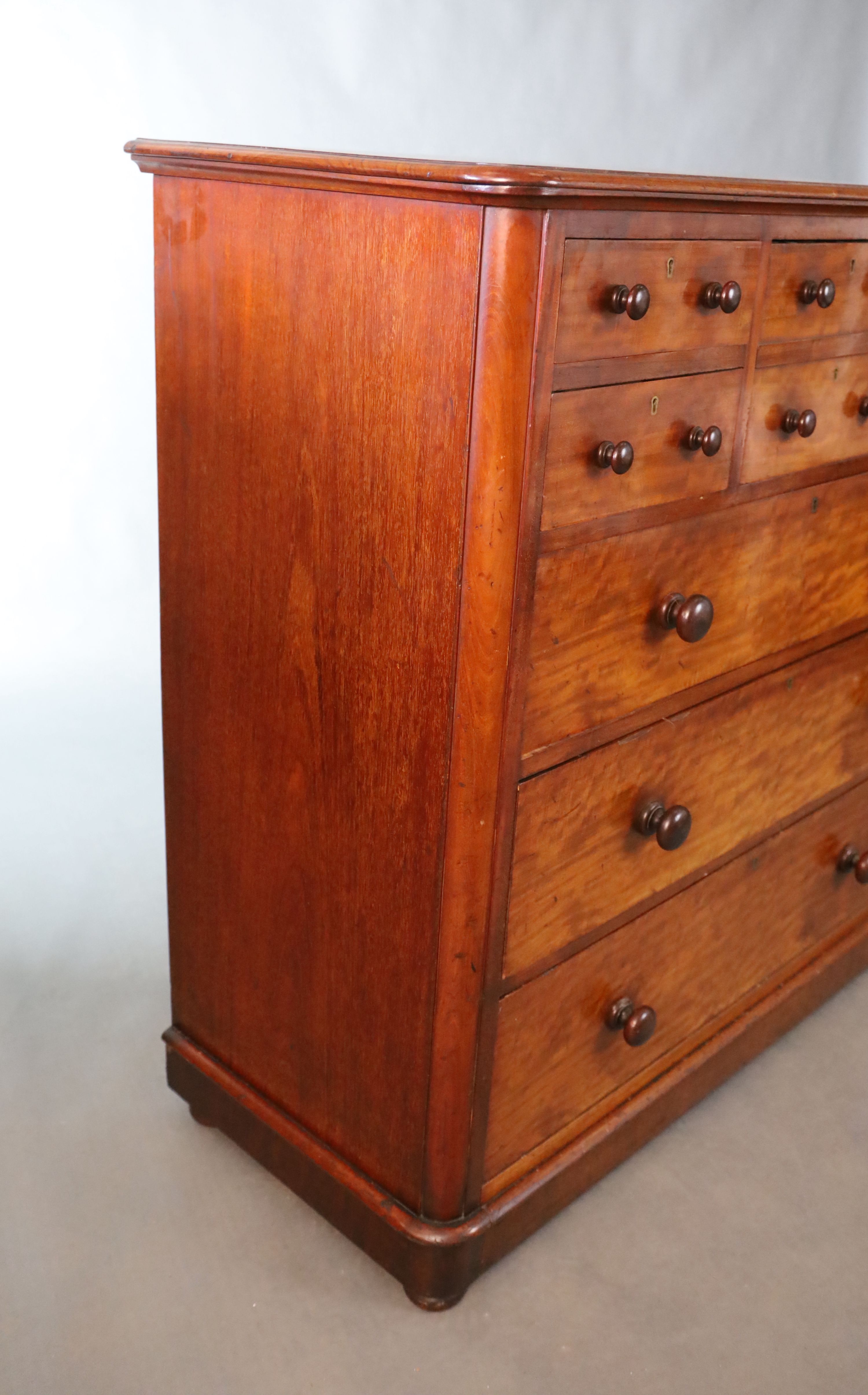 A Victorian mahogany chest, W.119.5cm D.52cm H.119.5cm